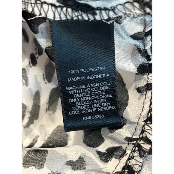 Express Sheer Big Cat Print Short Sleeve Blouse Womens Size XS Mob Wives Cheetah - Picture 7 of 7